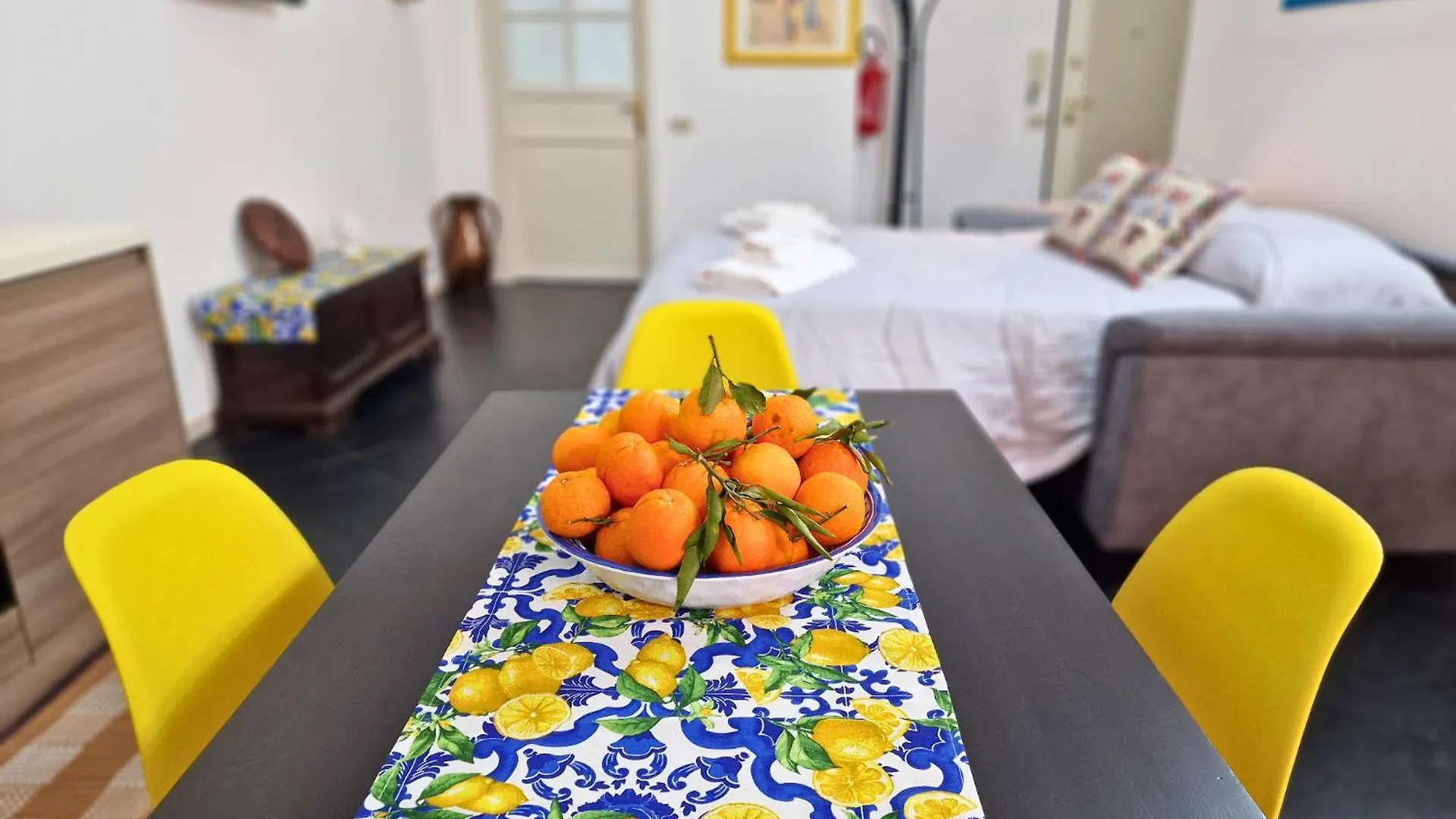 Ferienwohnung Cattedrale - Maiolica Brugno Palermo
